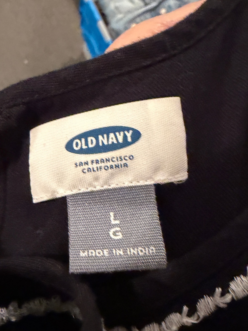 Old Navy Embroidered Tank Large - Picture 6 of 6